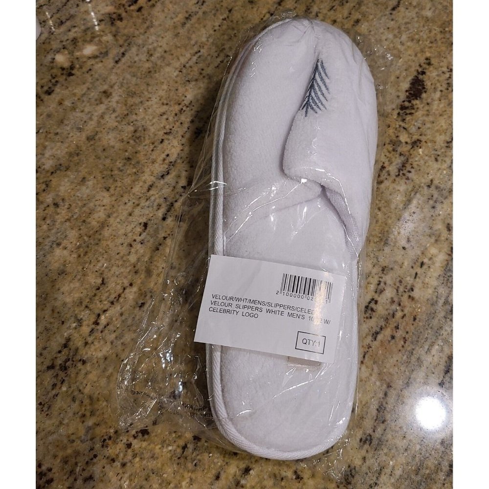 Brand New FRETTE White Velour Slippers Mens Size 10-12 w/ Celebrity Logo